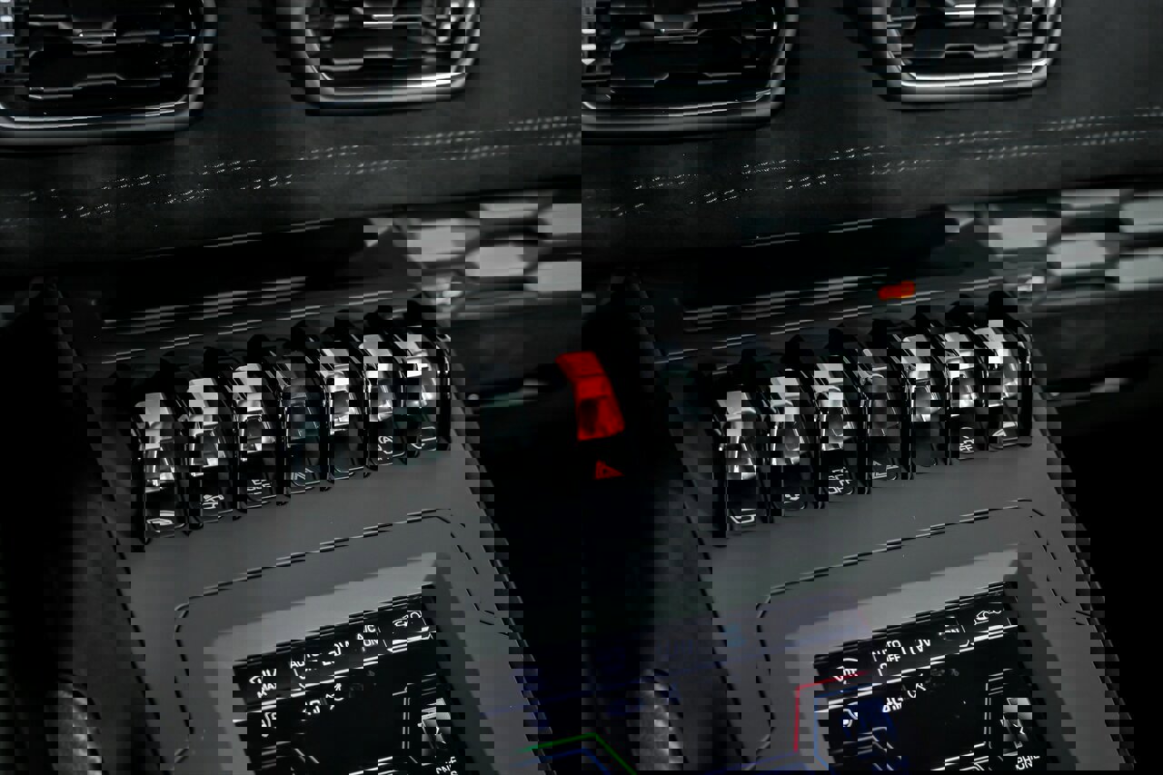 Used 2022 Lamborghini Huracan STO image 31