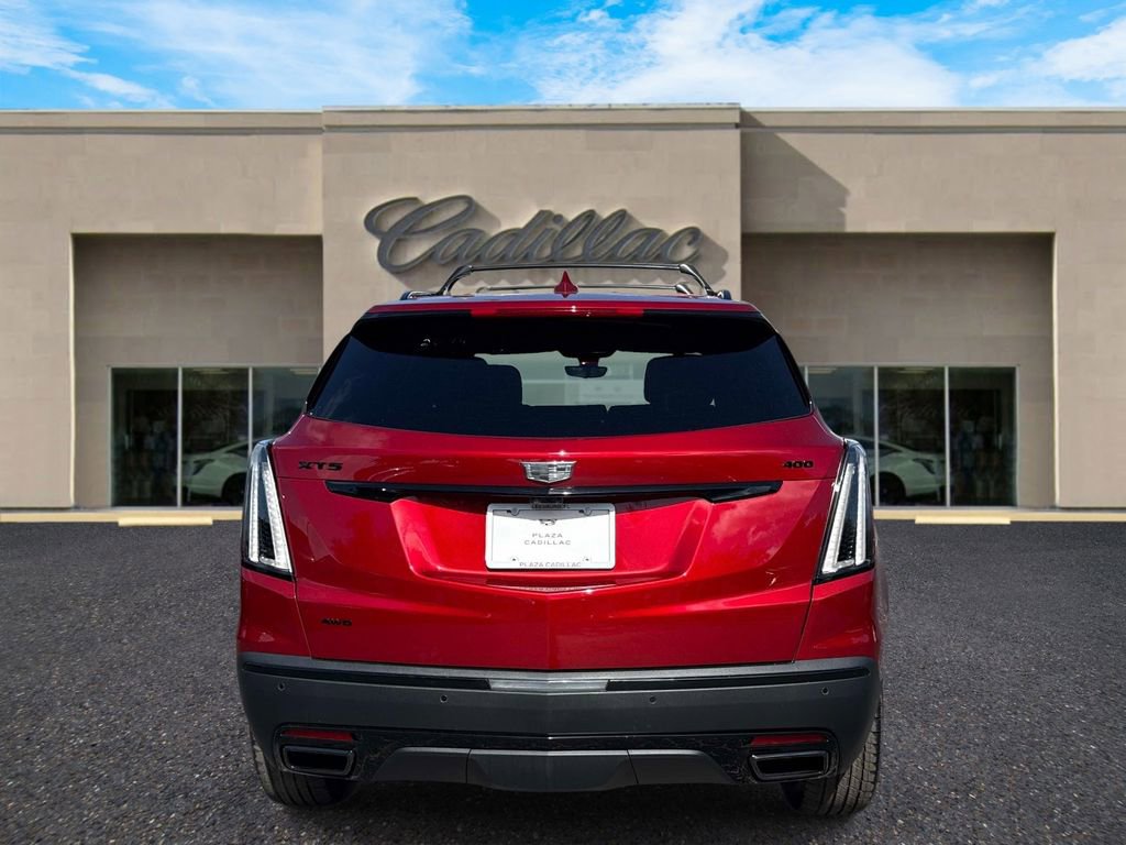 New 2026 Cadillac XT5 Sportv w/ LPO, Onyx Lite Package image 4