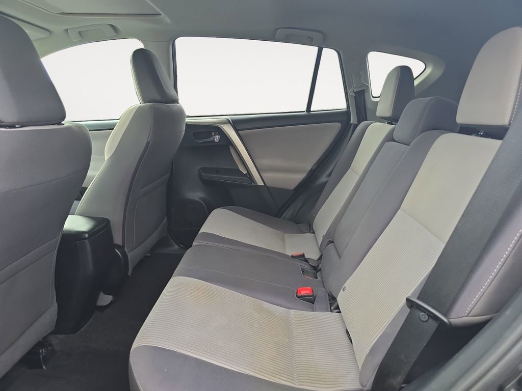 Used 2015 Toyota RAV4 XLE image 18