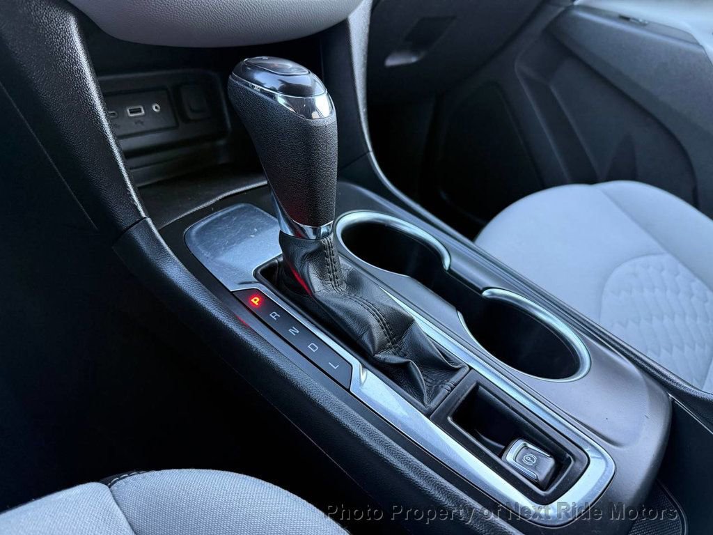 Used 2021 Chevrolet Equinox LT image 24