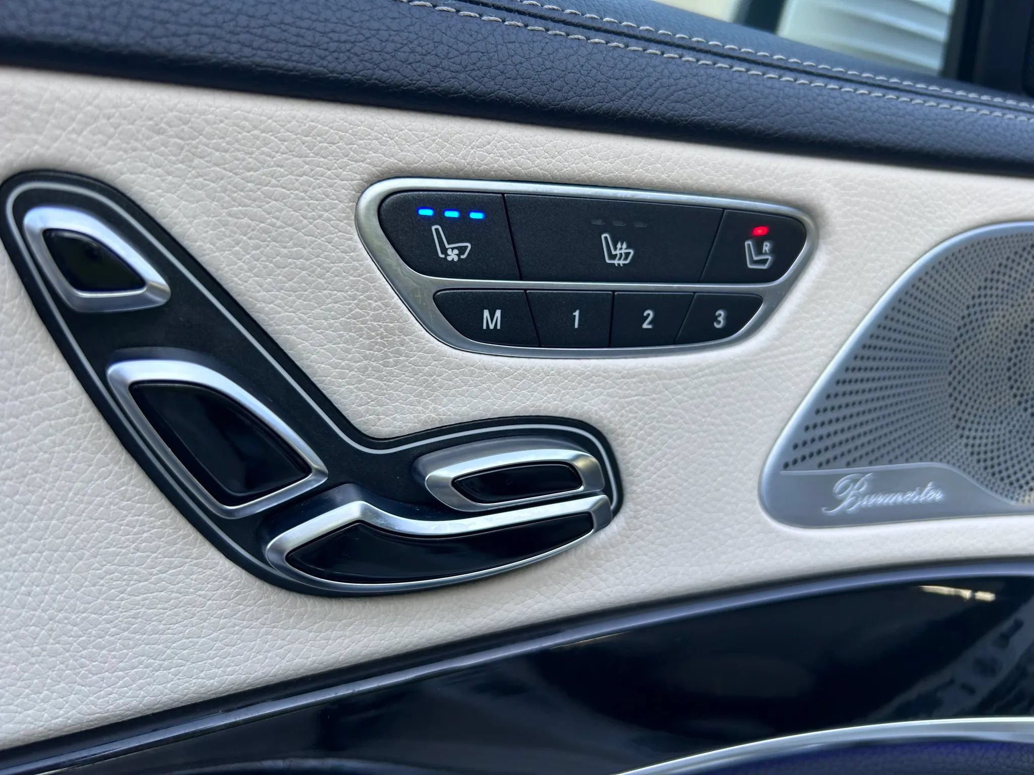 Used 2015 Mercedes-Benz S 63 AMG 4MATIC Sedan image 25