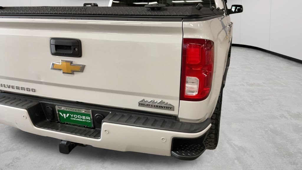 Used 2018 Chevrolet Silverado 1500 High Country AWD/4WD image 51
