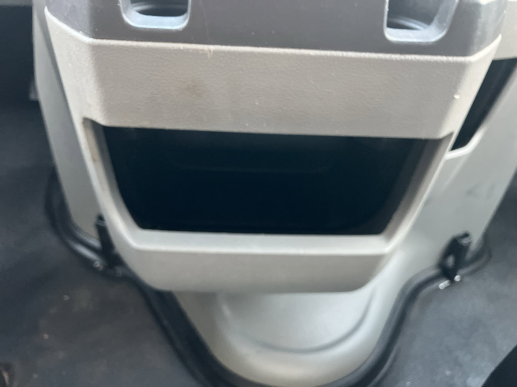 Used 2014 Ford E-350 and Econoline 350 Super Duty image 22