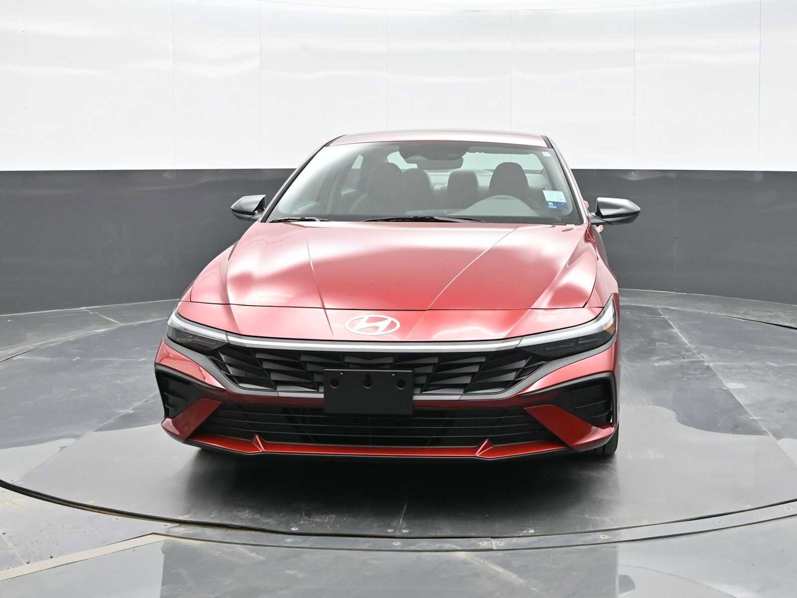 Certified 2025 Hyundai Elantra SEL FWD image 4