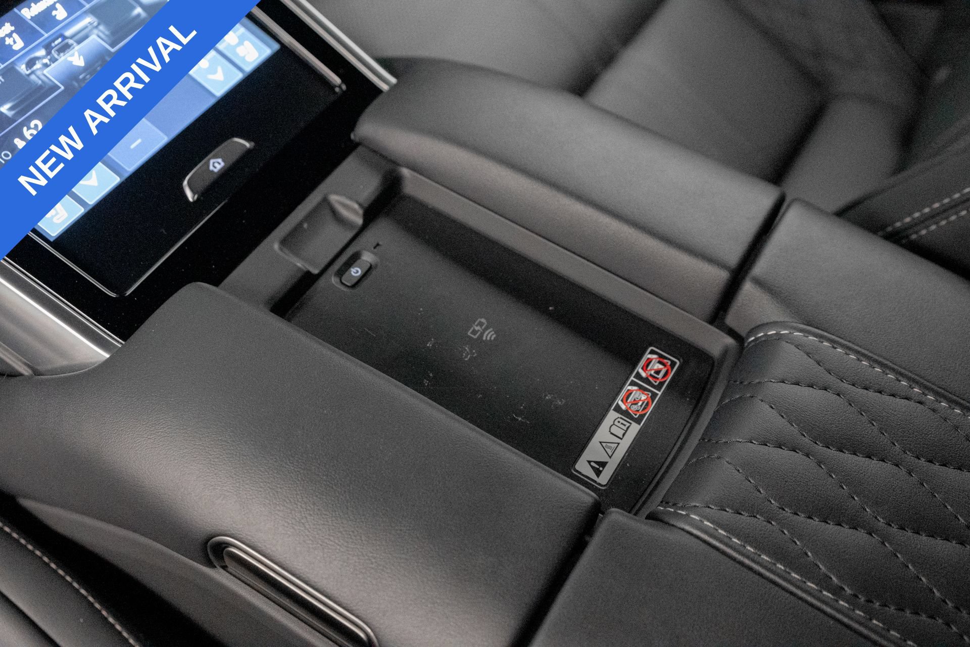 Used 2022 Lexus LX 600 4WD w/ Accessory Package (Z1) image 30