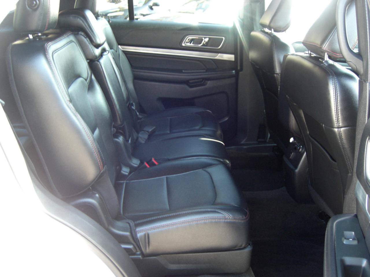 Used 2018 Ford Explorer Sport AWD/4WD image 20