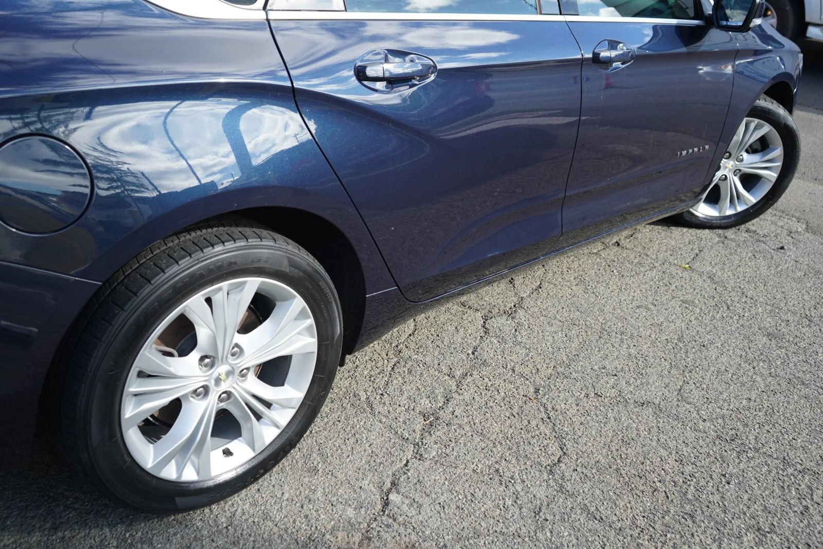 Used 2015 Chevrolet Impala LT w/ Convenience Package FWD image 7