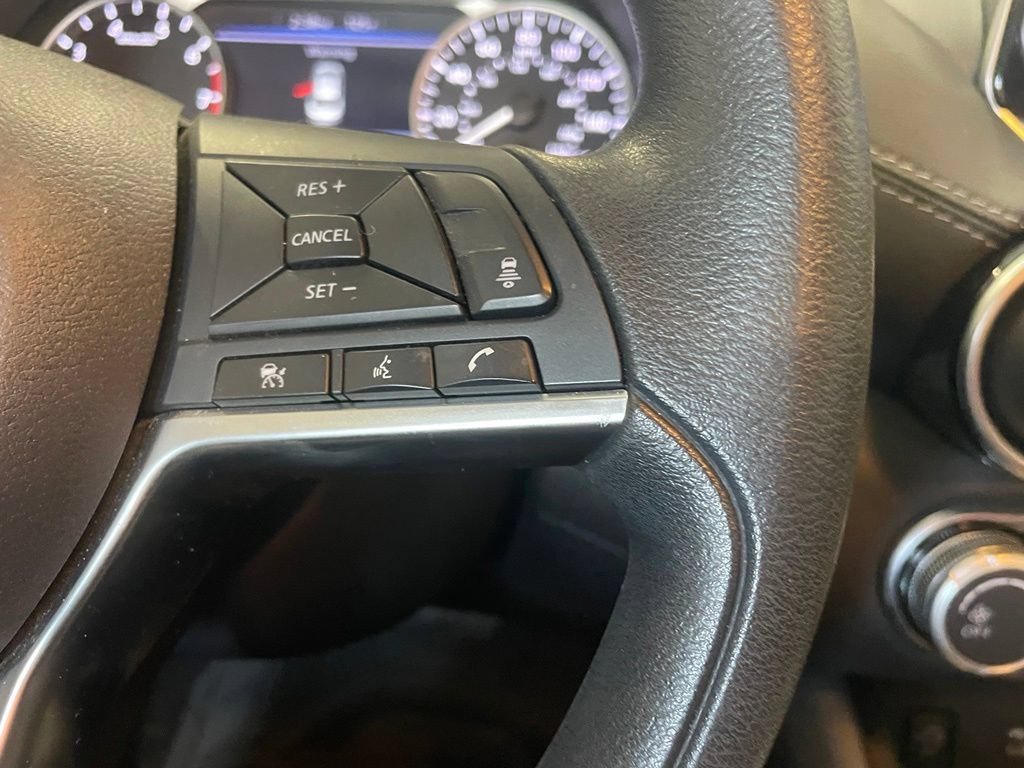 Used 2024 Nissan Sentra SV FWD image 14