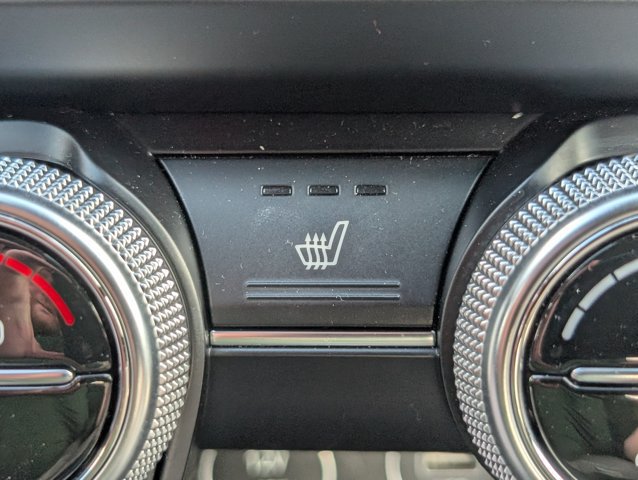 Used 2023 Genesis G70 2.0T RWD image 19