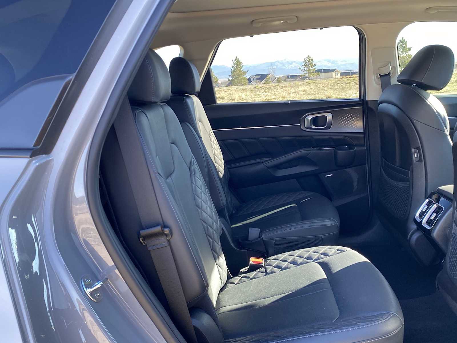 Used 2023 Kia Sorento SX image 38