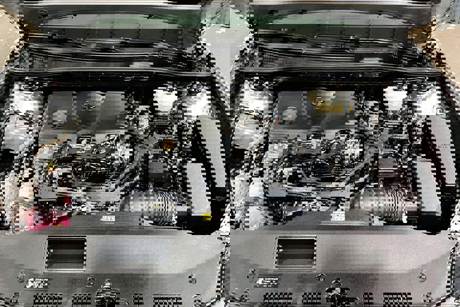 Used 2025 Toyota Camry LE image 32