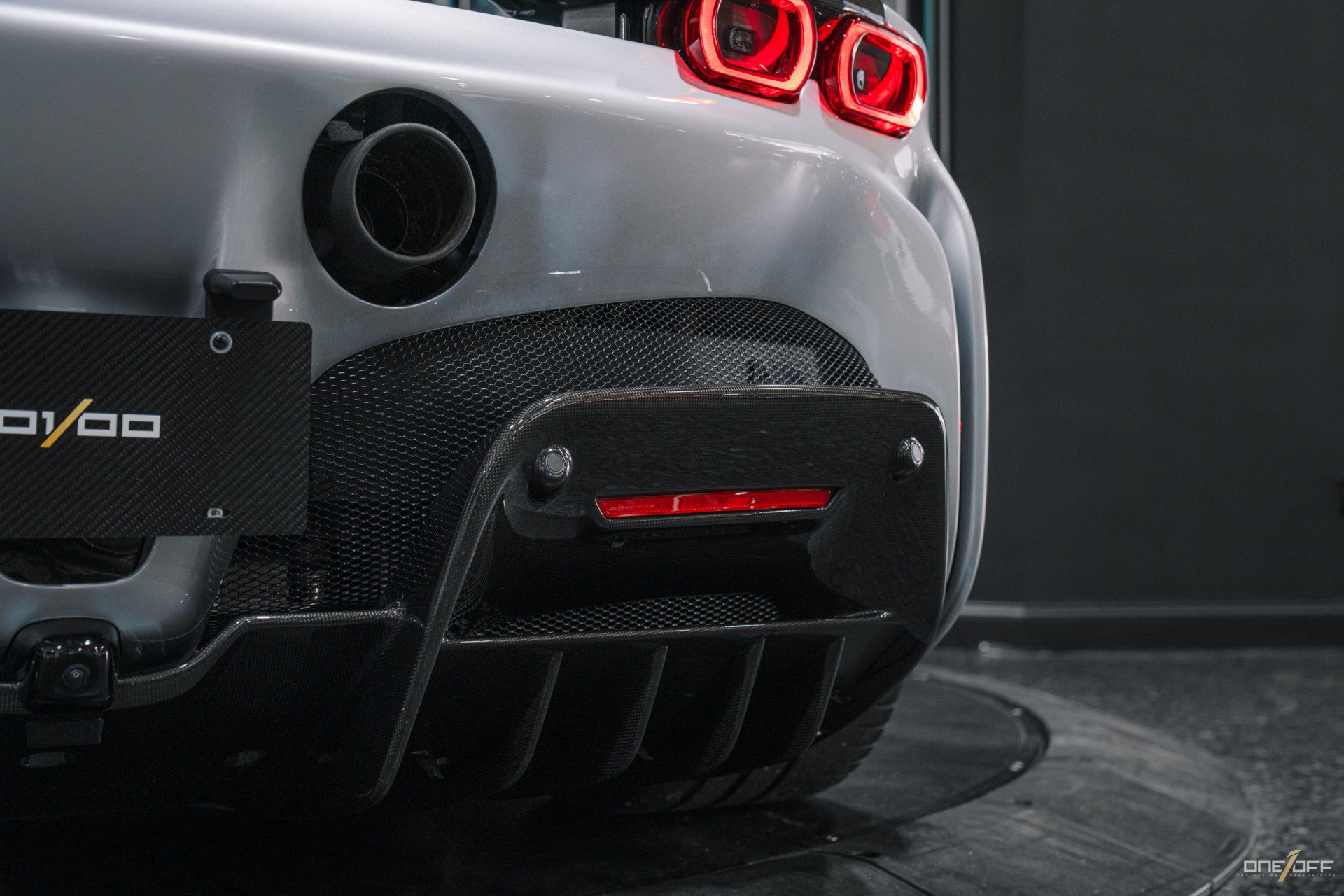 Used 2022 Ferrari SF90 Spider image 12