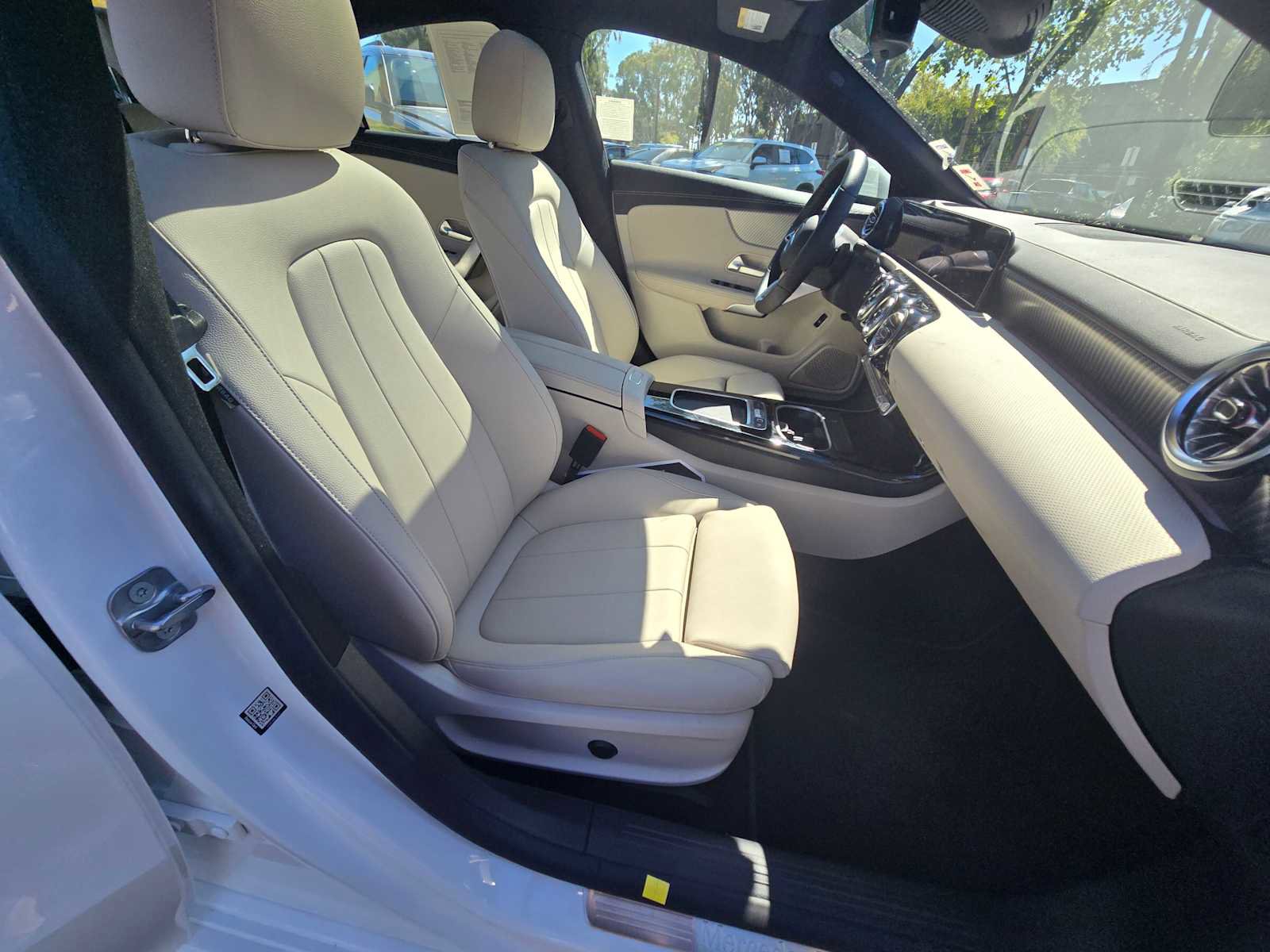 Certified 2025 Mercedes-Benz CLA 250 image 11