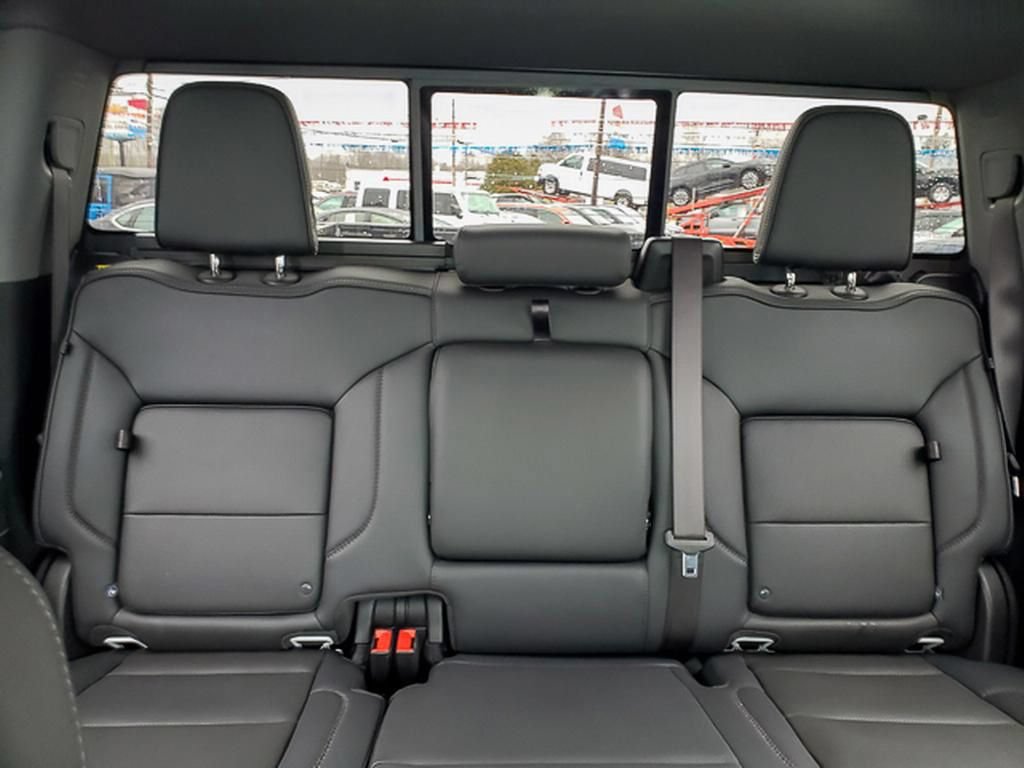 Used 2025 GMC Sierra 3500 Denali w/ Denali Reserve Package AWD/4WD image 47
