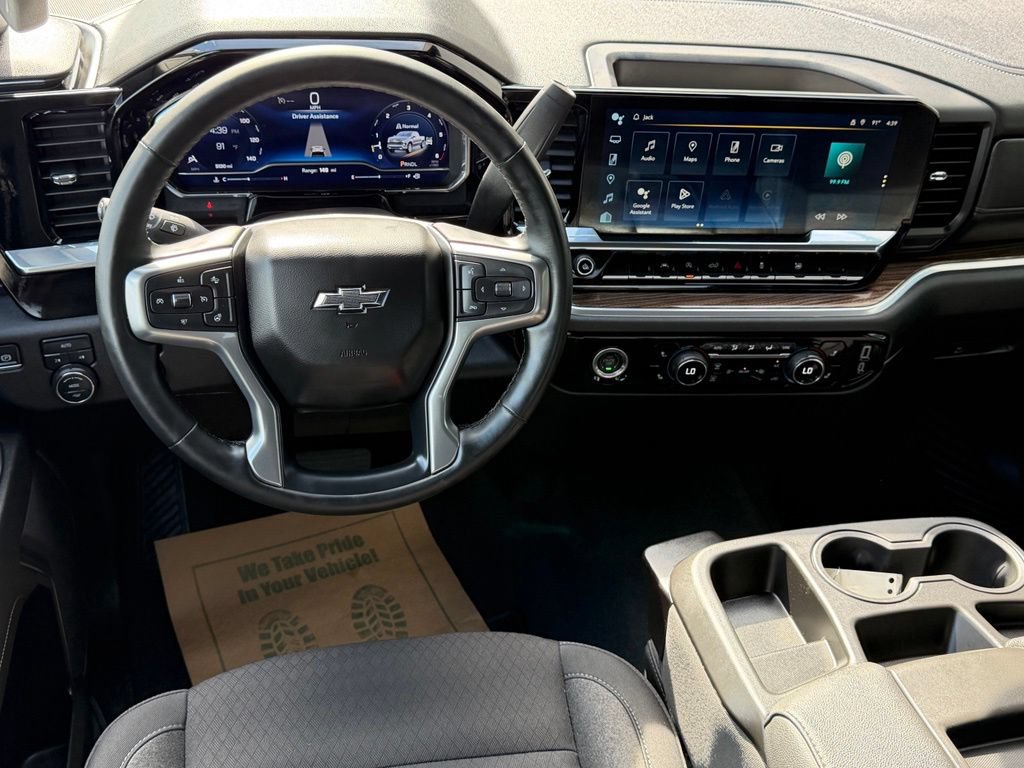 Used 2024 Chevrolet Silverado 1500 RST AWD/4WD image 16