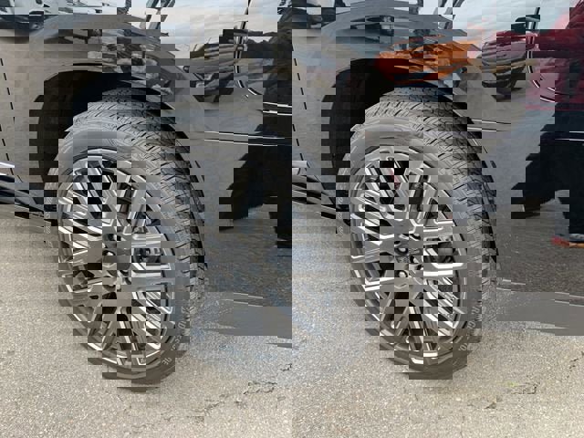 New 2026 GMC Yukon XL Denali Ultimate w/ LPO, Floor Liner Package image 9