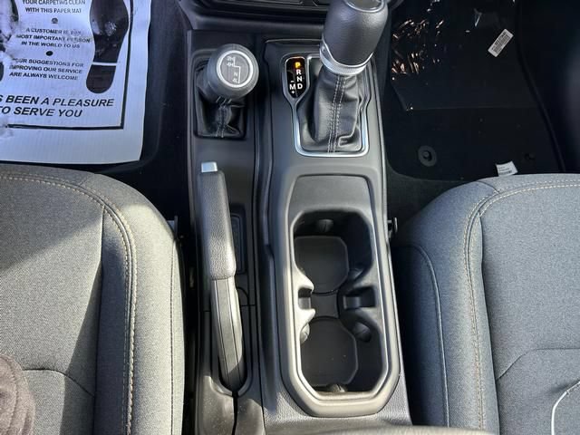 New 2025 Jeep Gladiator Sport AWD/4WD image 20