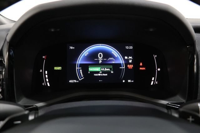 Used 2025 Toyota Camry SE FWD image 24