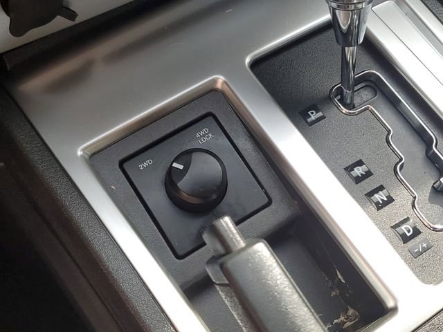 Used 2008 Dodge Nitro R/T image 17