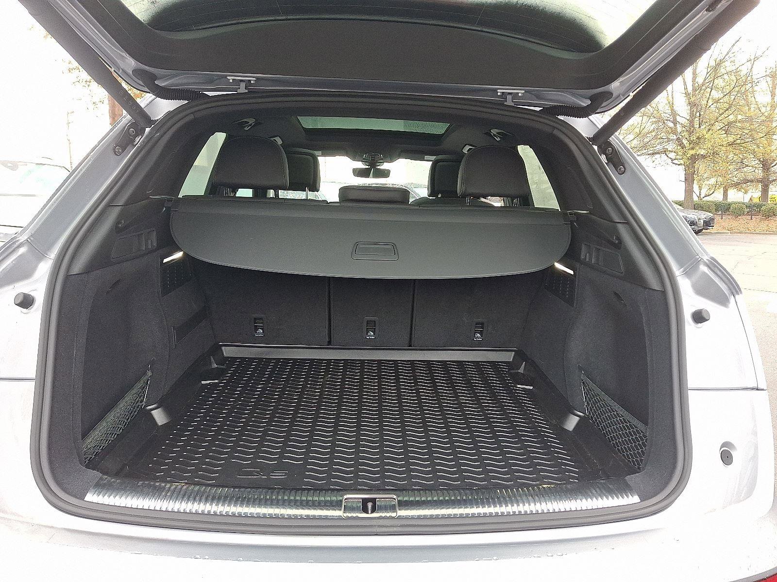 Used 2025 Audi SQ5 Premium Plus image 29