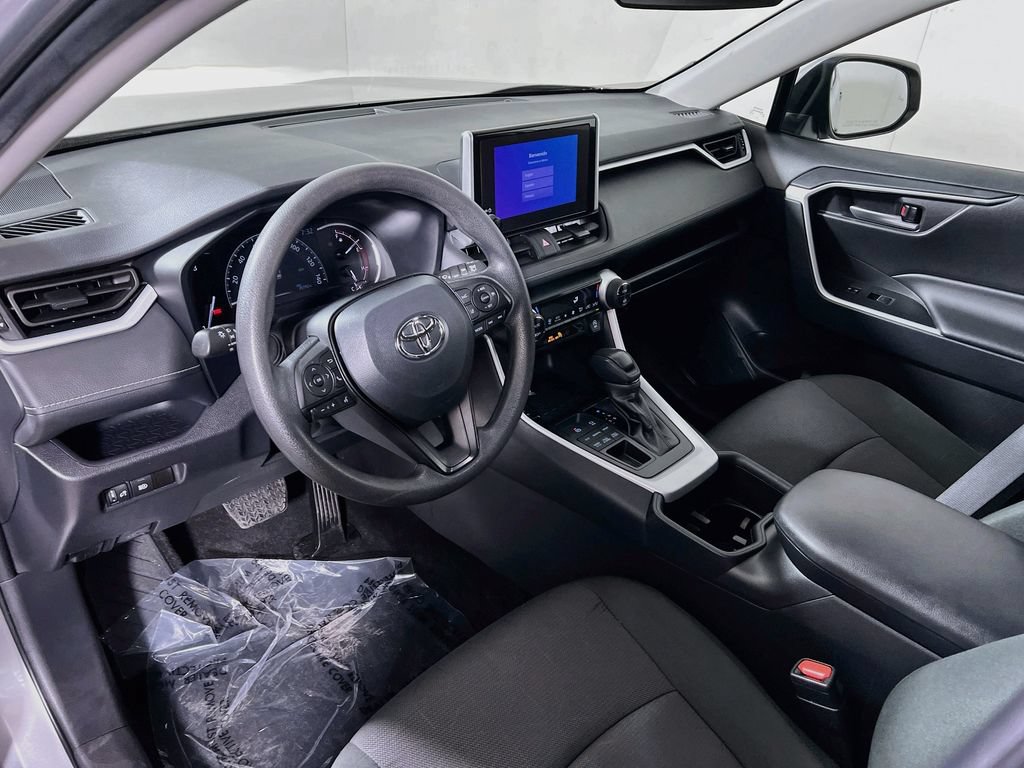 Certified 2025 Toyota RAV4 XLE AWD/4WD image 9