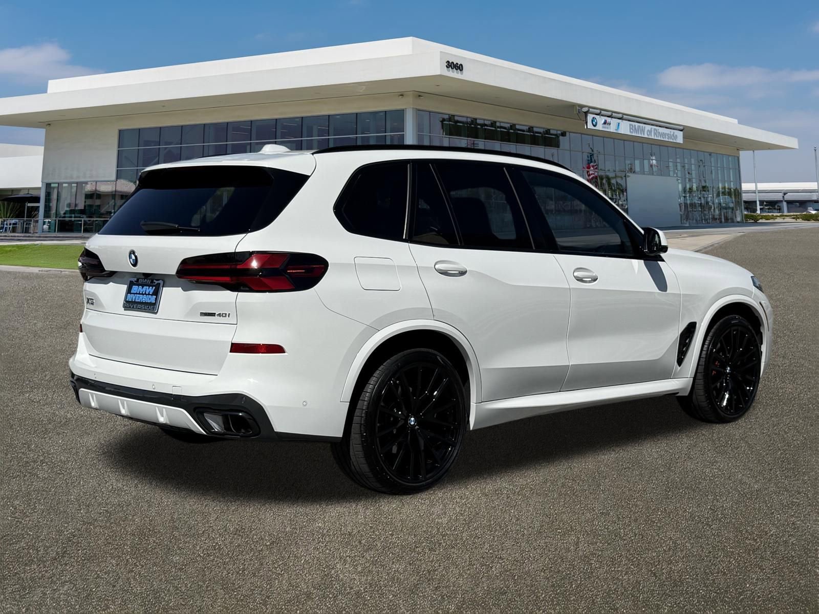 Used 2026 BMW X5 sDrive40i image 10