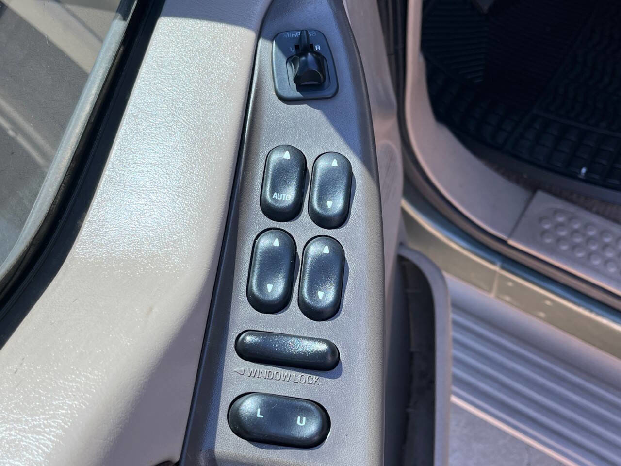 Used 2000 Ford Excursion Limited image 20