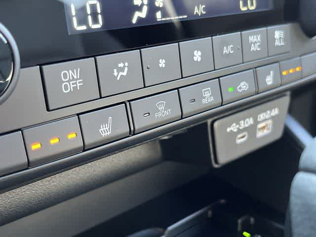 New 2026 Subaru Outback Limited AWD/4WD image 34