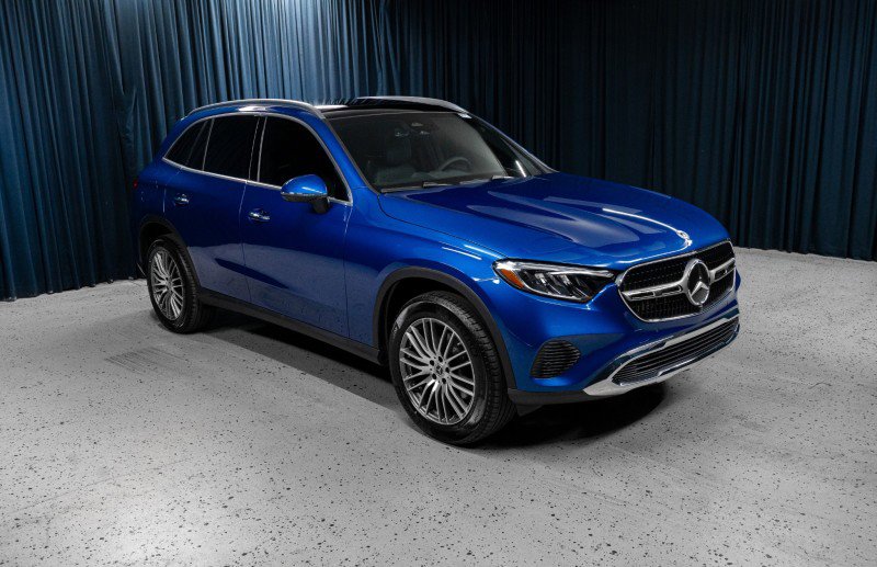 New 2026 Mercedes-Benz GLC 300 image 3