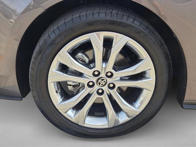 Used 2022 Toyota Sienna Platinum image 22