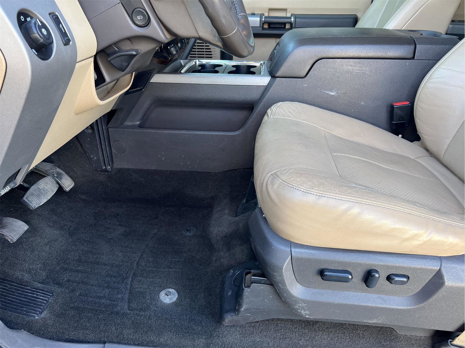 Used 2014 Ford F250 Lariat w/ Lariat Ultimate Package image 14