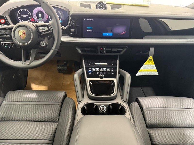 New 2025 Porsche Cayenne E-Hybrid image 13