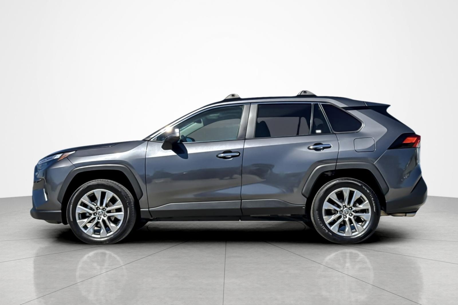 Certified 2023 Toyota RAV4 Limited AWD/4WD image 2