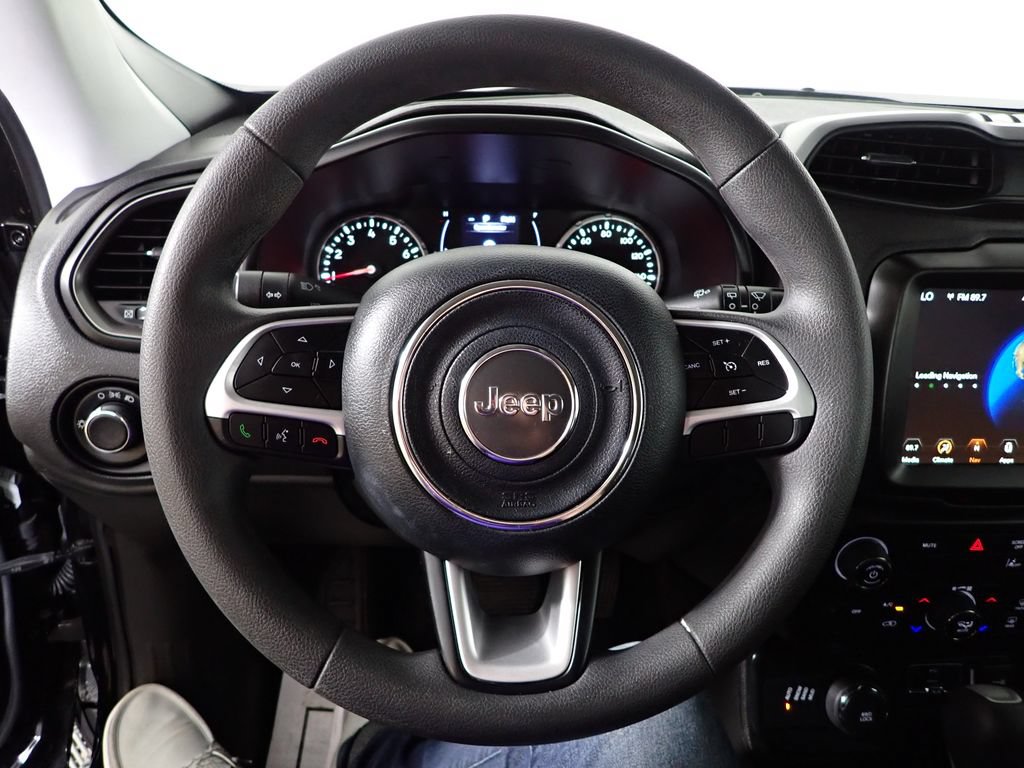 Used 2023 Jeep Renegade Latitude AWD/4WD image 25