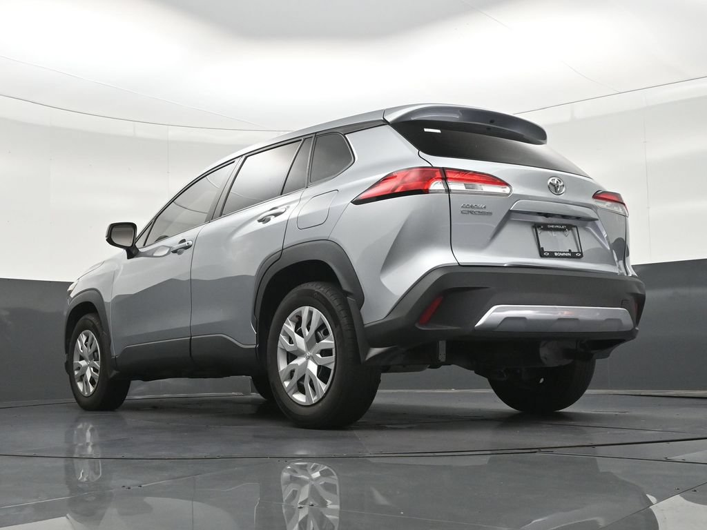 Used 2022 Toyota Corolla Cross L FWD image 25