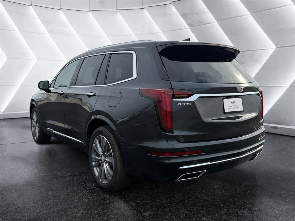 Used 2022 Cadillac XT6 Premium Luxury w/ Technology Package image 3