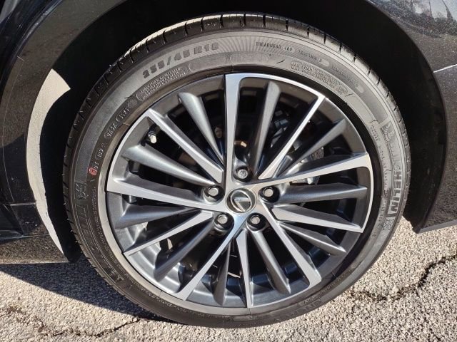 Used 2024 Lexus ES 350 w/ Premium Package image 26