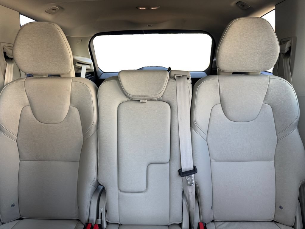 Certified 2025 Volvo XC90 B5 Plus w/ Protection Package Premier AWD/4WD image 23