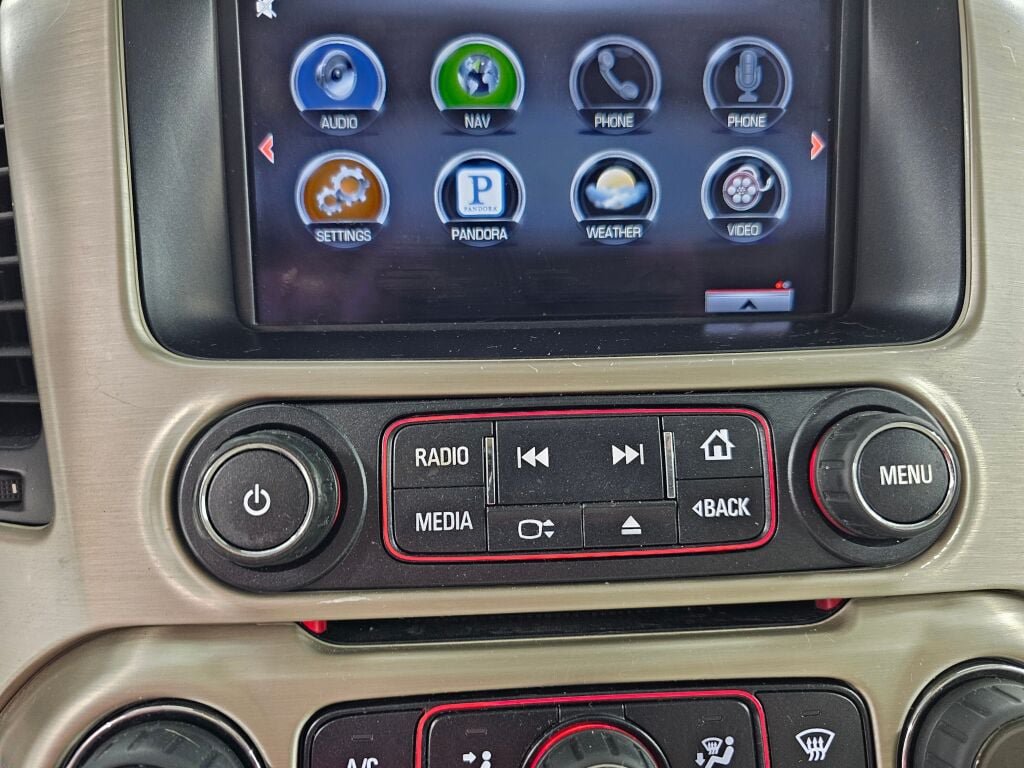 Used 2015 GMC Yukon XL Denali w/ Touring Package RWD image 27