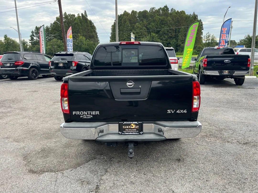 Used 2016 Nissan Frontier SV AWD/4WD image 6