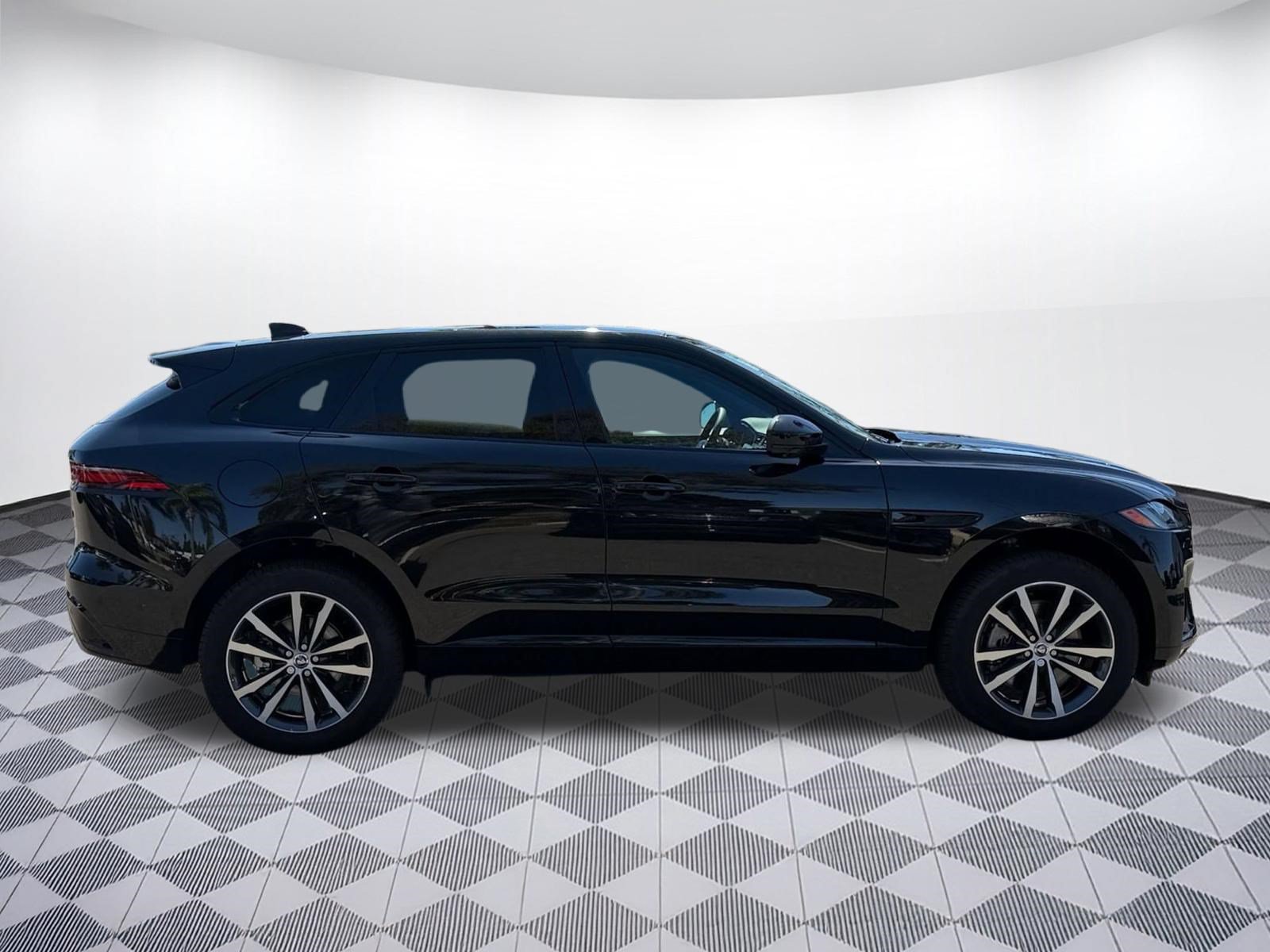 New 2026 Jaguar F-PACE R-Dynamic S AWD/4WD image 8