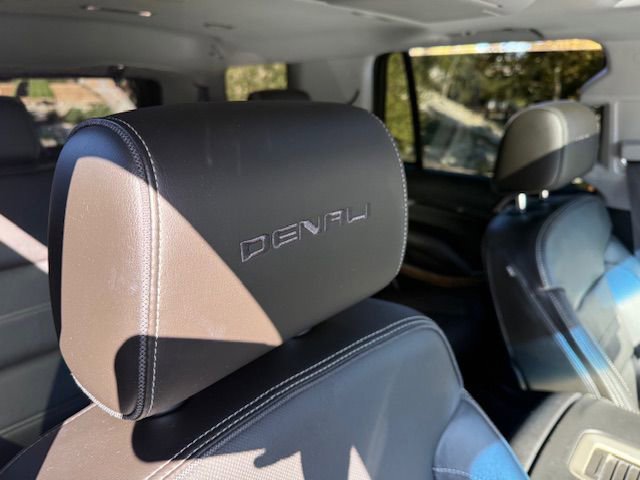 Used 2016 GMC Yukon Denali w/ Open Road Package image 22