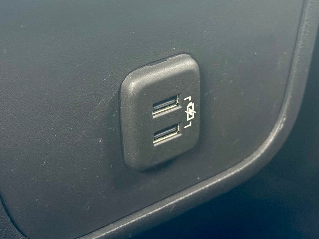 Used 2020 Chevrolet Equinox LT image 23