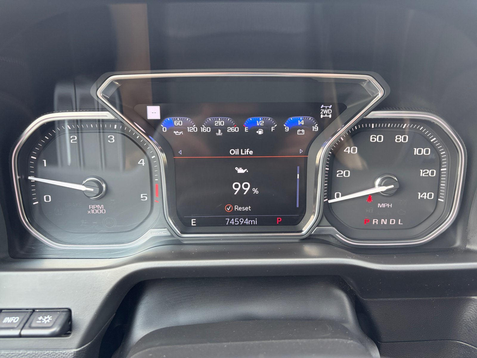 Used 2020 GMC Sierra 3500 Denali w/ Denali Ultimate Package AWD/4WD image 11