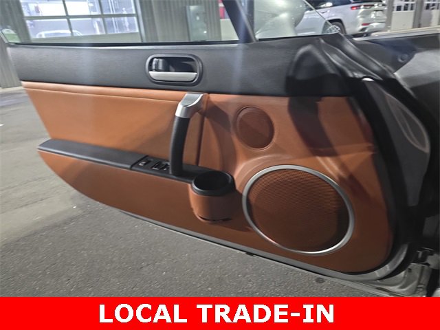 Used 2006 MAZDA MX-5 Miata Grand Touring w/ Premium Pkg image 21