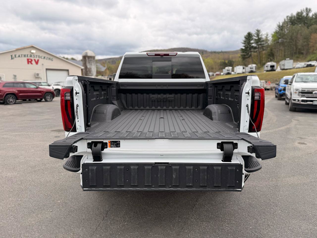Used 2025 GMC Sierra 3500 Denali AWD/4WD image 20
