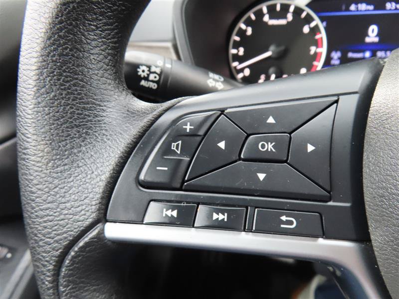 Used 2025 Nissan Altima 2.5 SV FWD image 18