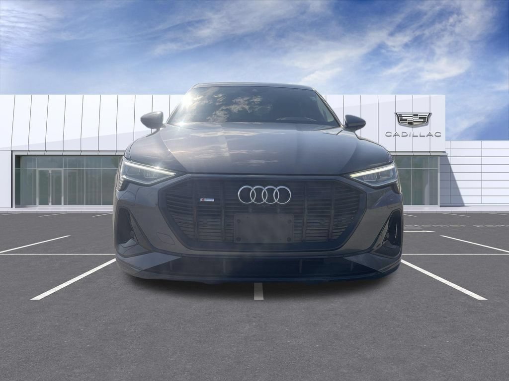 Used 2022 Audi e-tron Premium AWD/4WD image 3