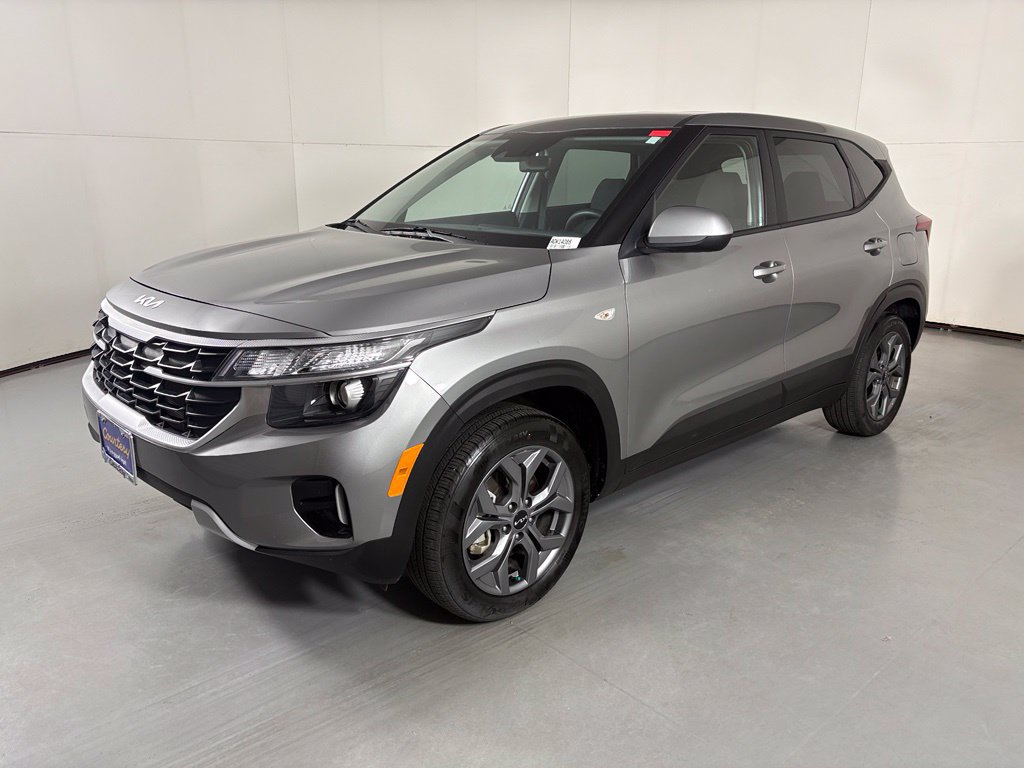 Used 2026 Kia Seltos LX AWD/4WD image 4
