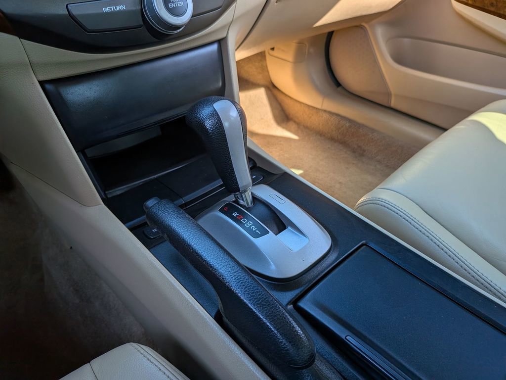 Used 2010 Honda Accord EX-L image 22